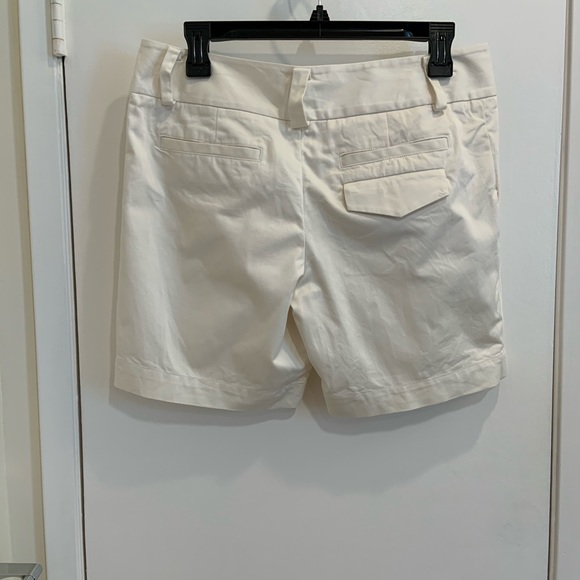 Elizabeth and James white shorts - Picture 3 of 6